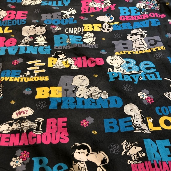 Peanut Scrub Top XXL Snoopy 100% Cotton, 2 front pockets - Picture 9 of 11